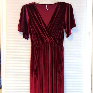 Latched Mama Nursing Maternity Magenta Velour Maxi Dress Large